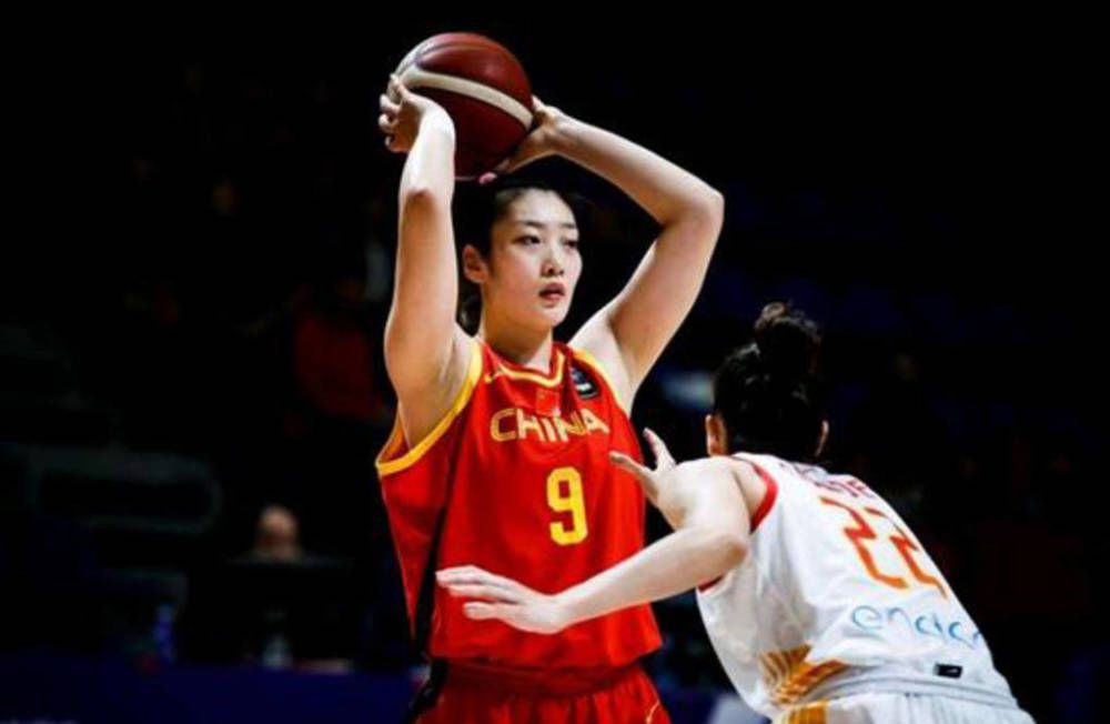 韩国剧烈运动的打扑克
